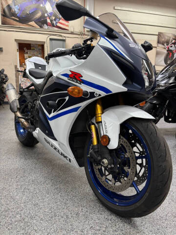 2023 Suzuki GSX-R1000