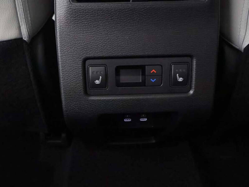 2025 Mitsubishi Outlander SEL Platinum Edition