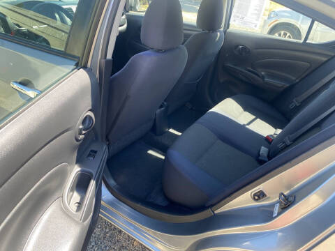 2012 Nissan Versa 1.6 SL