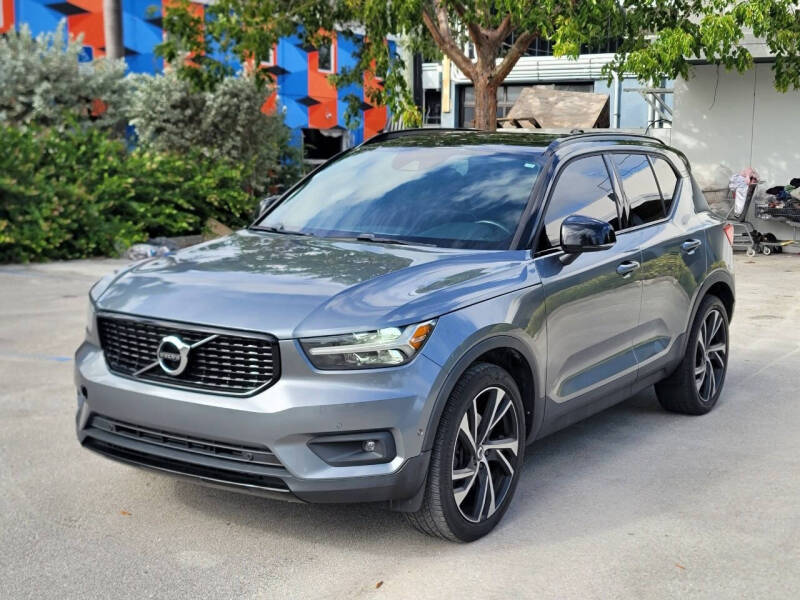 2019 Volvo XC40 T5 R-Design