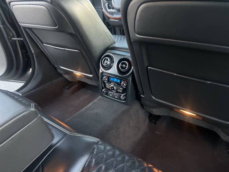 2016 Jaguar XJL Portfolio