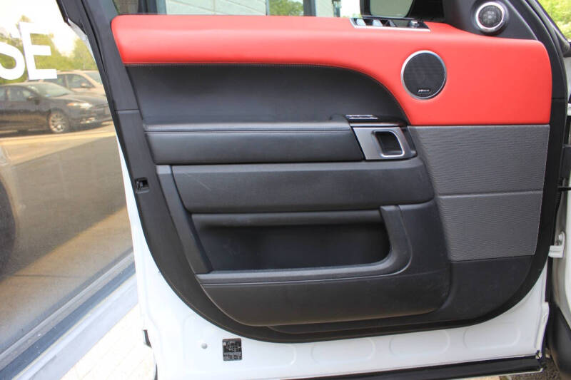 2020 Land Rover Range Rover Sport HST