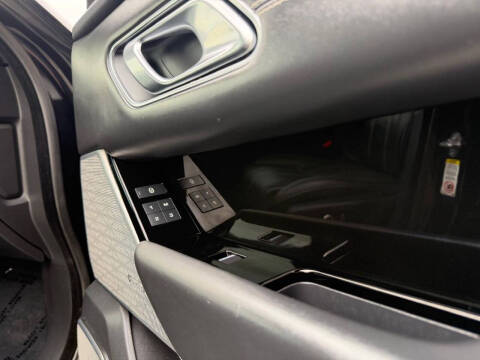 2018 Land Rover Range Rover Velar P250 R-Dynamic HSE