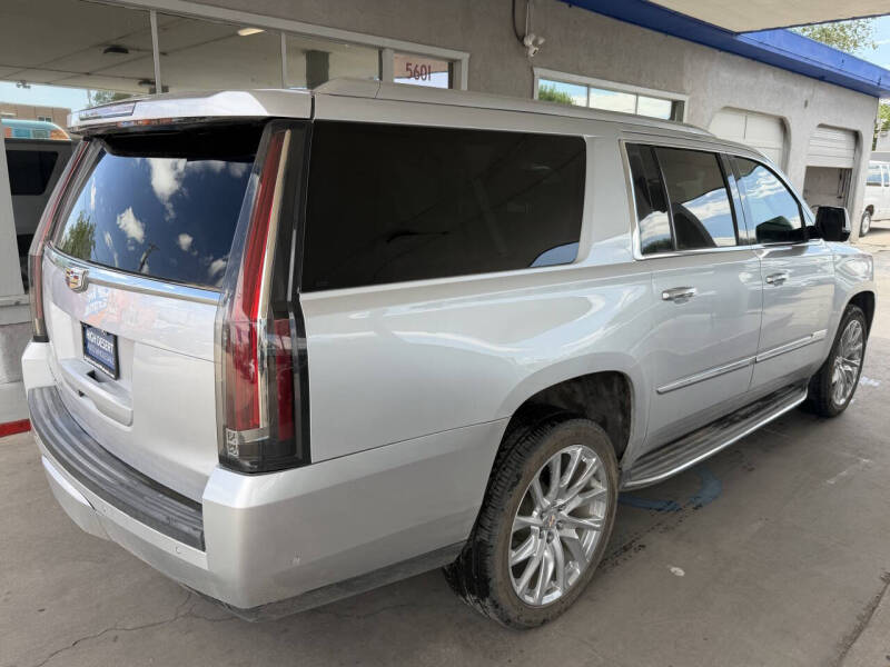2019 Cadillac Escalade ESV Luxury