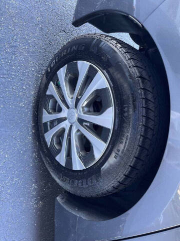 2022 Toyota Prius L Eco