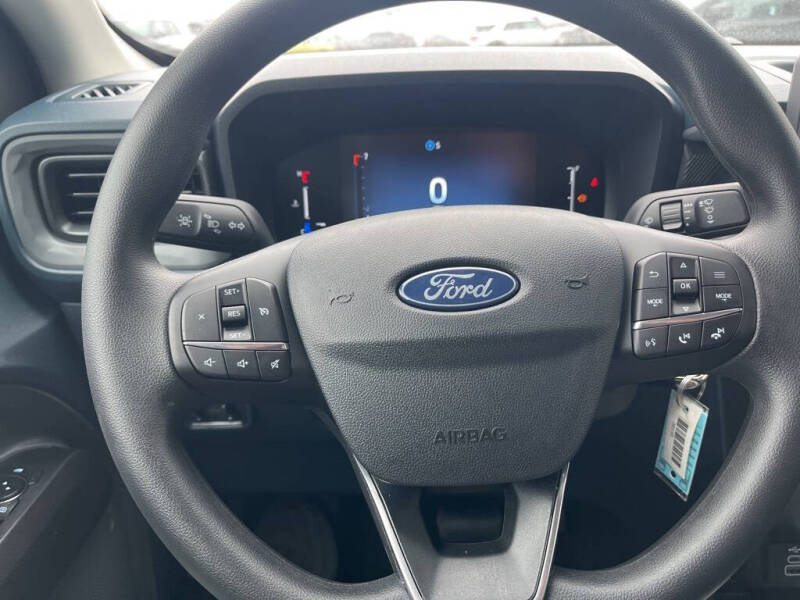 2025 Ford Maverick XL