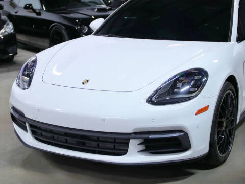 2017 Porsche Panamera