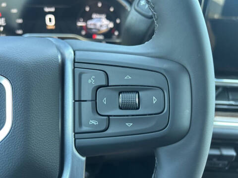 2025 GMC Sierra 1500 Elevation Standard