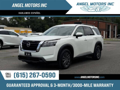 2025 Nissan Pathfinder SV