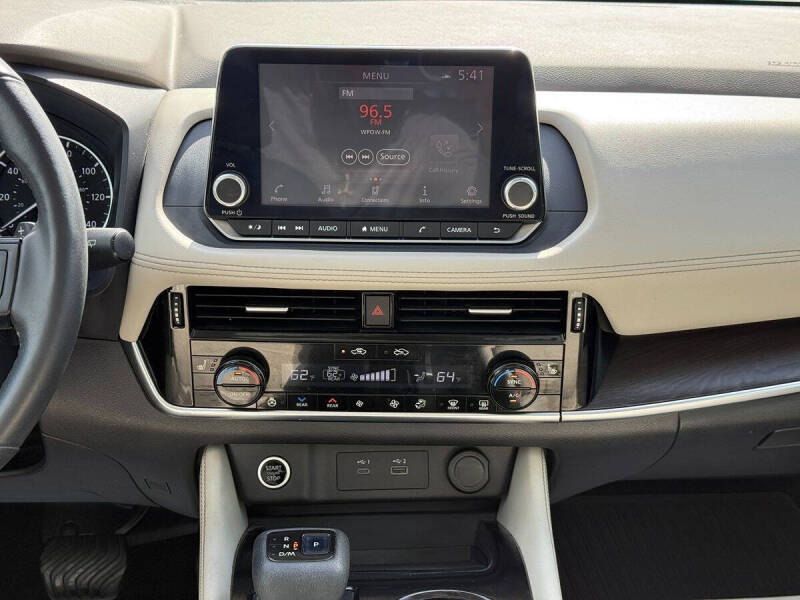 2021 Nissan Rogue SL