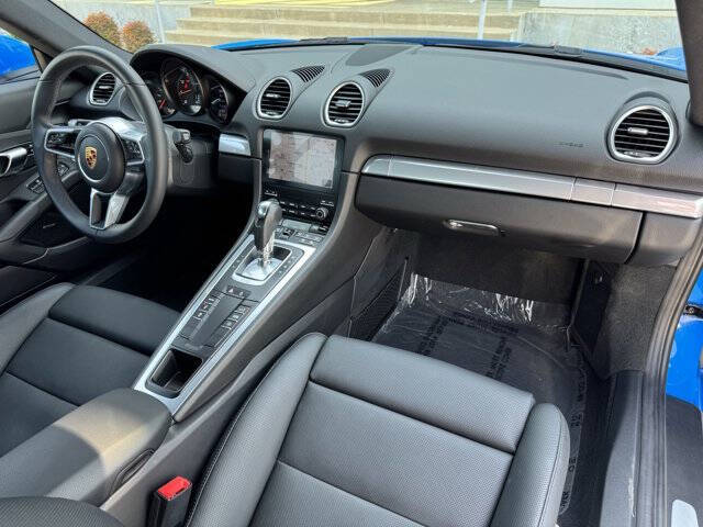 2025 Porsche 718 Cayman