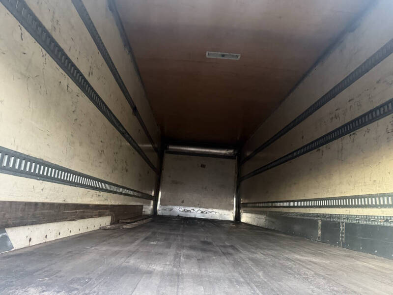2018 Freightliner M2 106