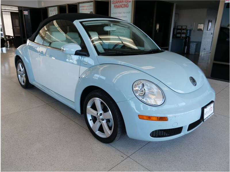 2010 Volkswagen New Beetle Convertible