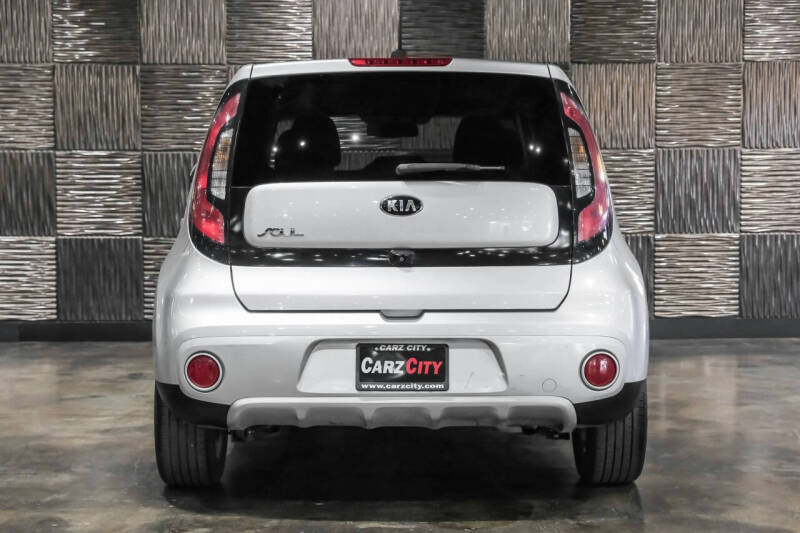 2019 Kia Soul +