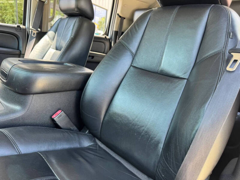 2011 Chevrolet Suburban LT