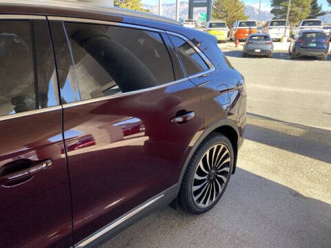 2022 Lincoln Nautilus Black Label