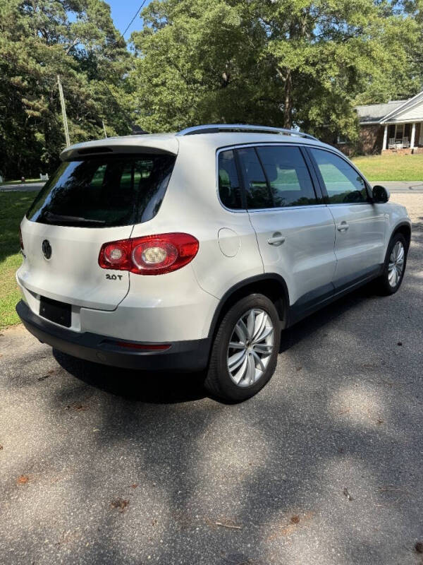 2011 Volkswagen Tiguan SE