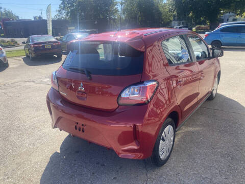 2024 Mitsubishi Mirage ES