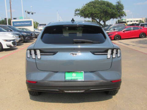 2024 Ford Mustang Mach-E Select