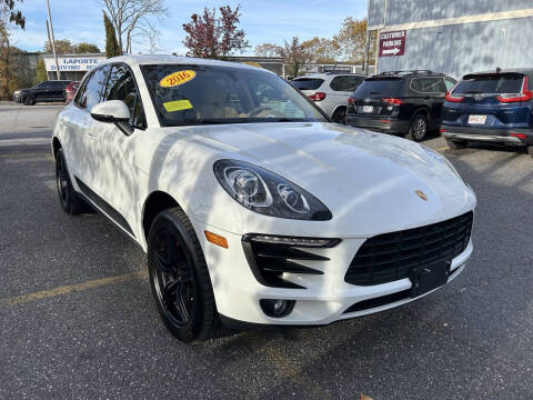 2016 Porsche Macan S