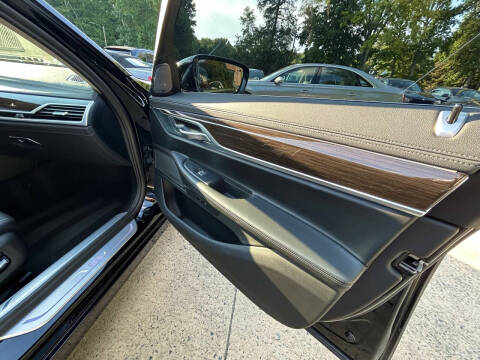 2022 BMW 7 Series 740i