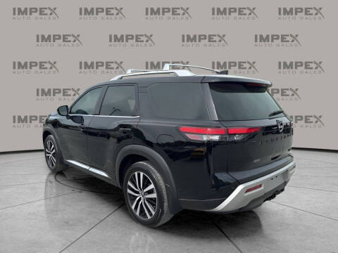 2023 Nissan Pathfinder Platinum