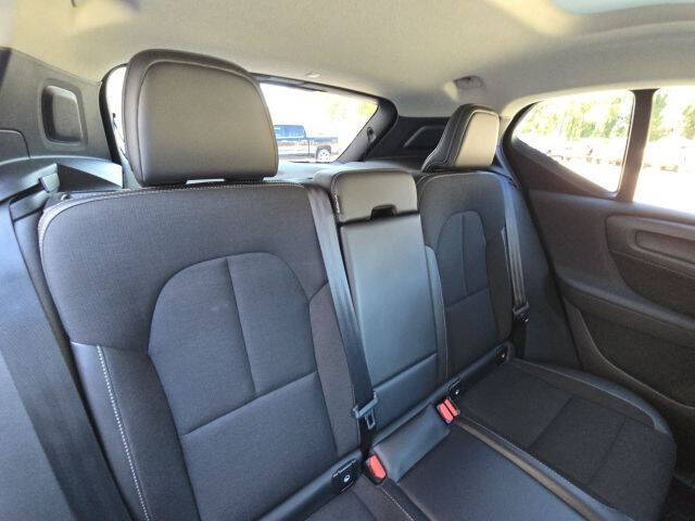 2020 Volvo XC40 T5 Momentum