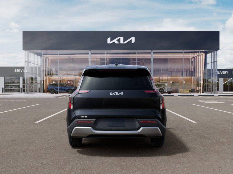 2026 Kia EV9 Light Long Range
