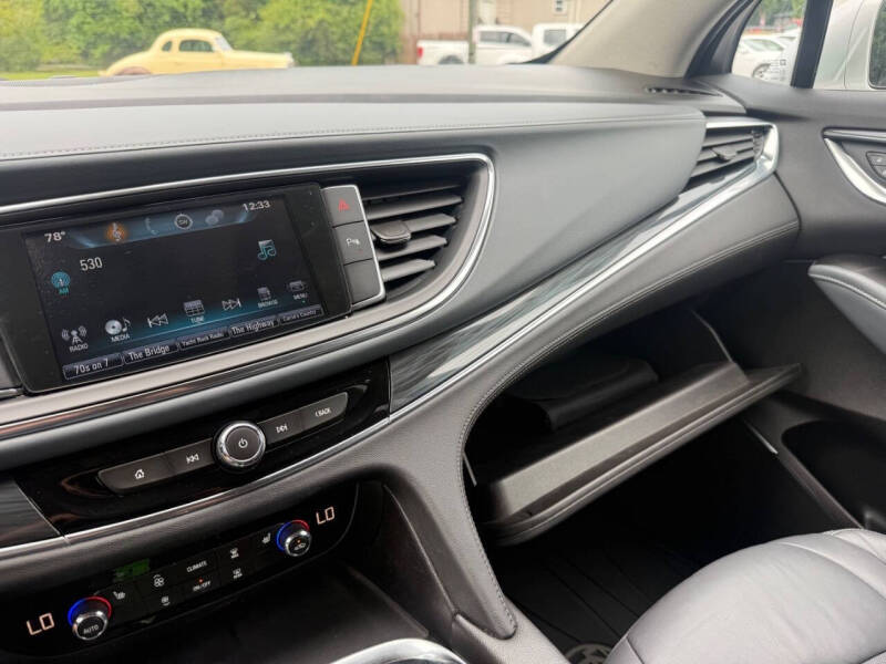 2018 Buick Enclave Essence