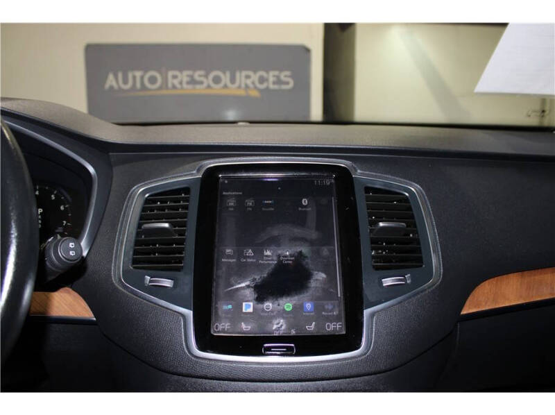 2021 Volvo XC90 T5 Momentum