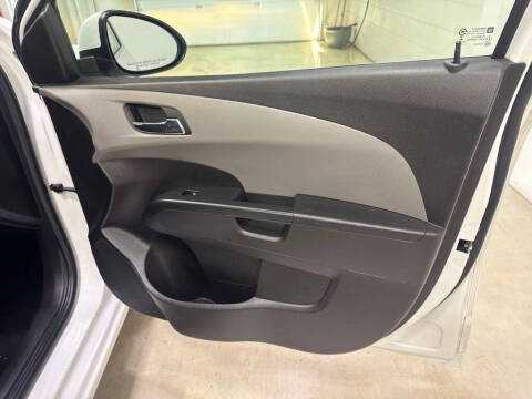 2015 Chevrolet Sonic LTZ Auto