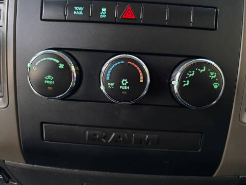 2012 RAM 1500 ST