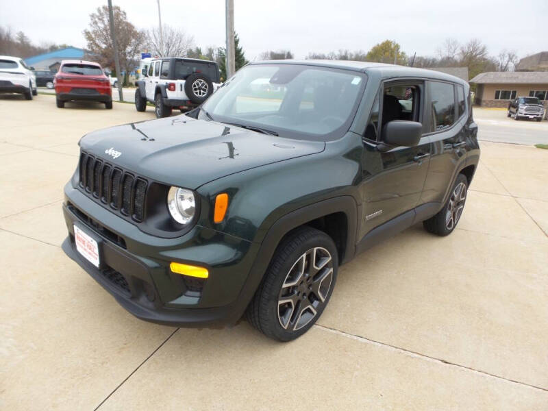 Used 2021 Jeep Renegade Jeepster with VIN ZACNJDAB4MPM43405 for sale in Anamosa, IA