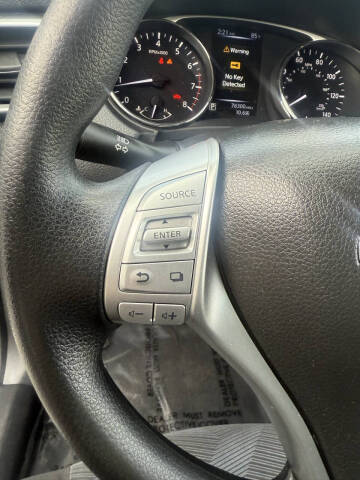 2016 Nissan Rogue SV