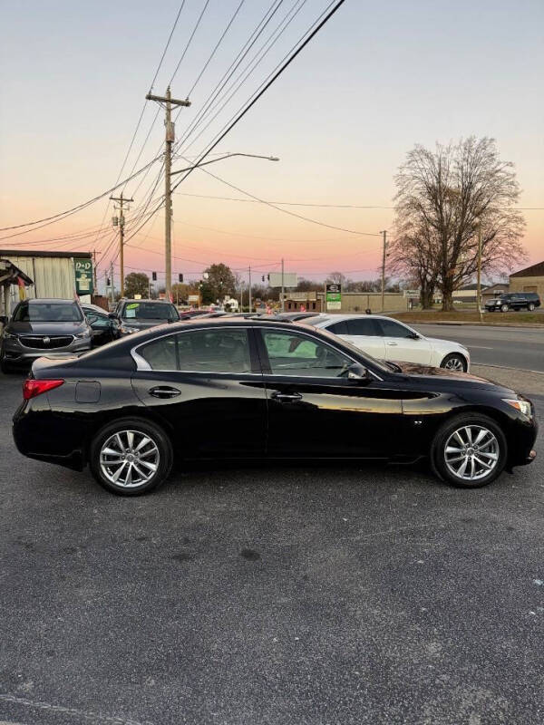 2015 Infiniti Q50 Premium