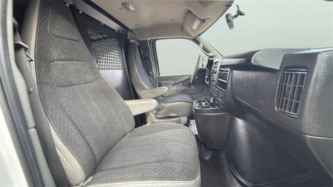 2024 Chevrolet Express 2500