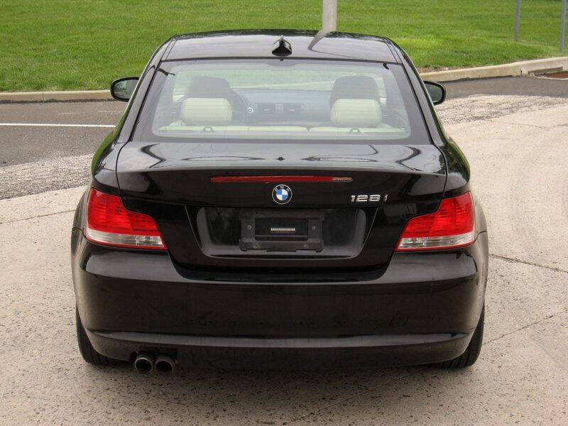 2011 BMW 1 Series 128i