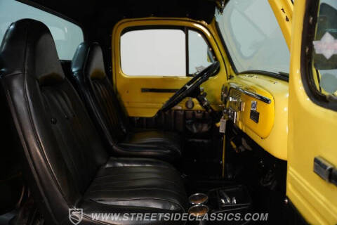 1952 Ford F-100