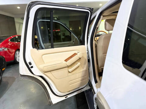 2006 Ford Explorer Eddie Bauer