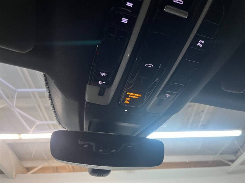 2018 Porsche Panamera 4