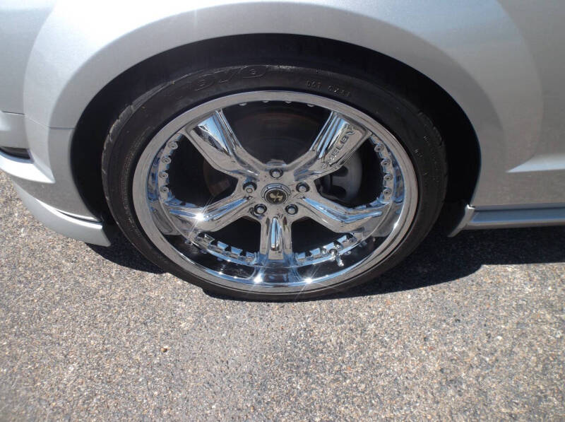 2009 Ford Mustang GT Deluxe