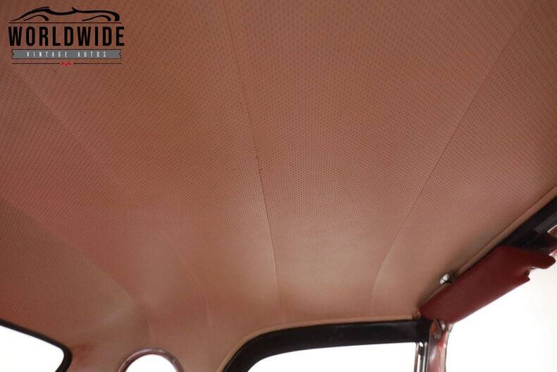 1957 Ford Thunderbird