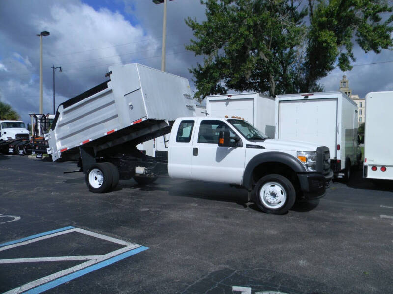 2015 Ford F-450 Super Duty Chassis Cab null photo 2