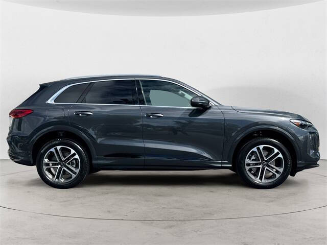 2025 Audi Q5 quattro Premium Plus TFSI