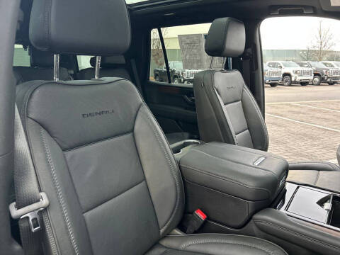 2025 GMC Yukon Denali