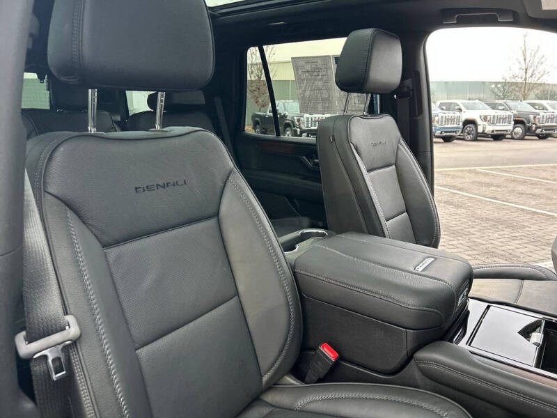 2025 GMC Yukon Denali