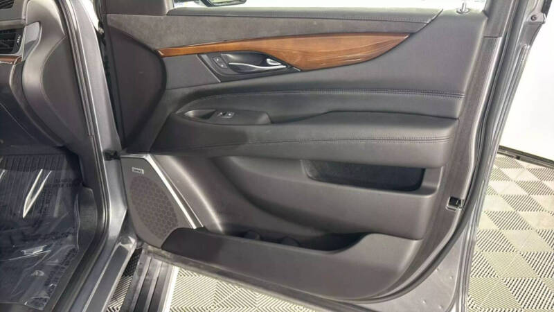 2020 Cadillac Escalade Premium Luxury