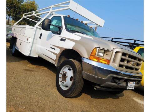 2001 Ford F-450 Super Duty for sale at MAS AUTO SALES in Riverbank CA