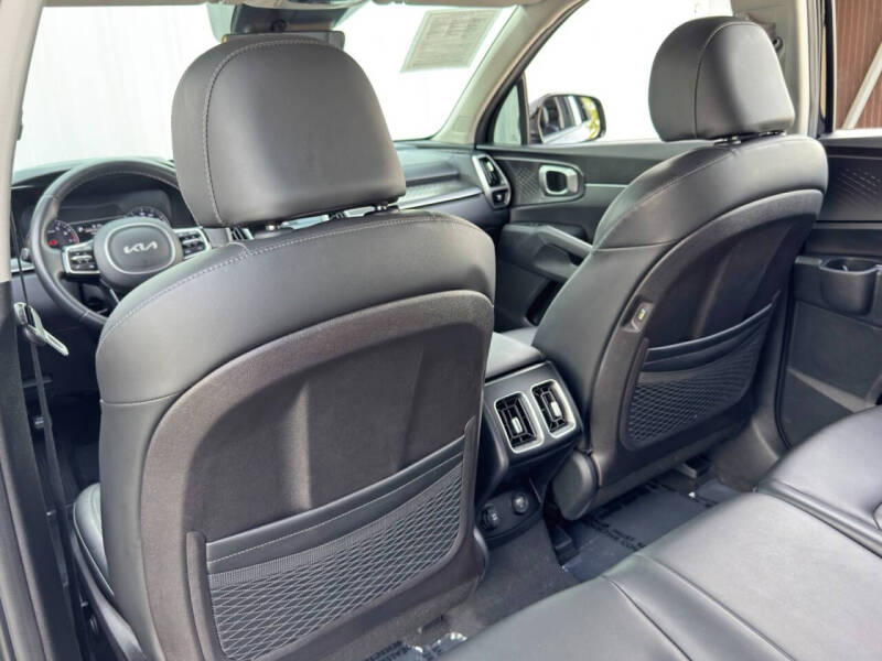 2022 Kia Sorento S