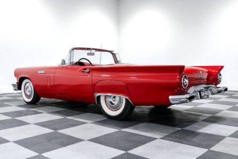 1957 Ford Thunderbird